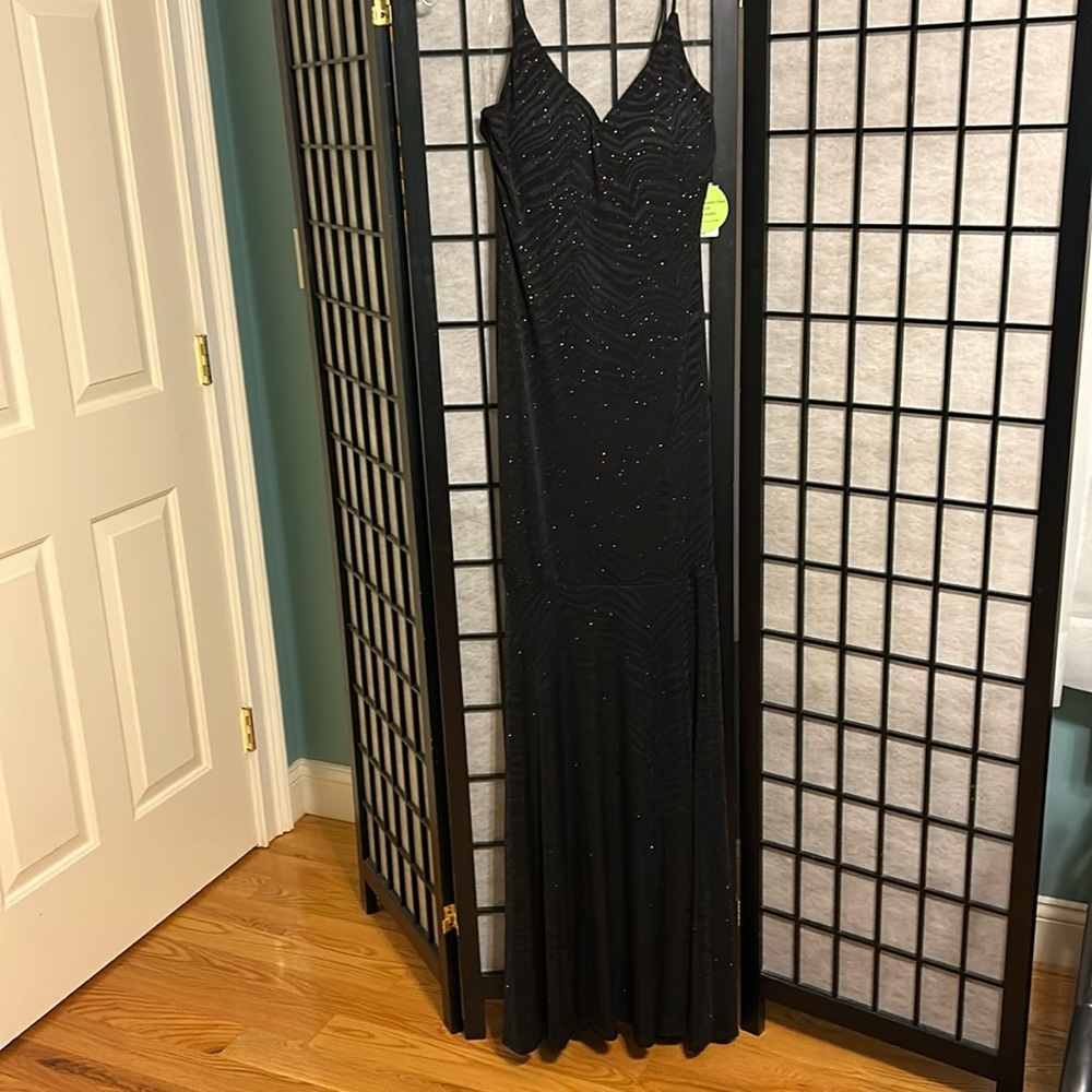 WINDSOR Sparkle black V-neck Stretch Lined formal prom dress size medium